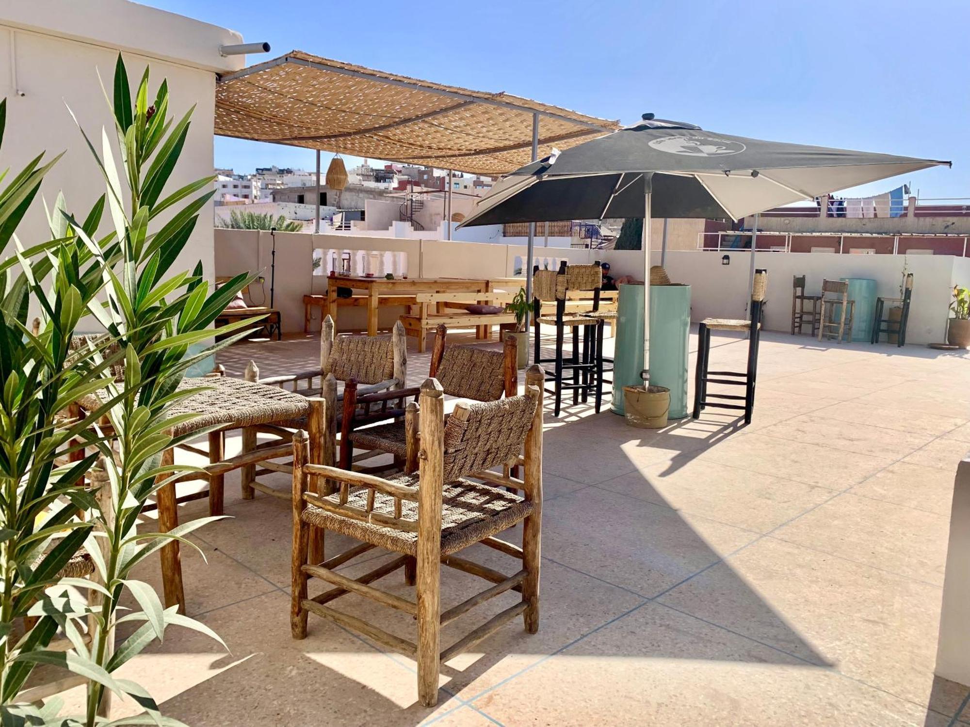 Ocean Surf House Hostel Tamraght Ngoại thất bức ảnh